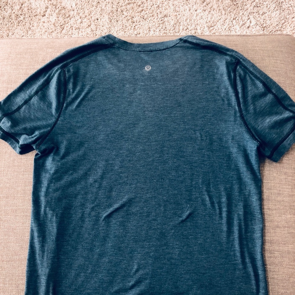Men’s Lulu Lemon Blue Cotton Crew Neck Size S